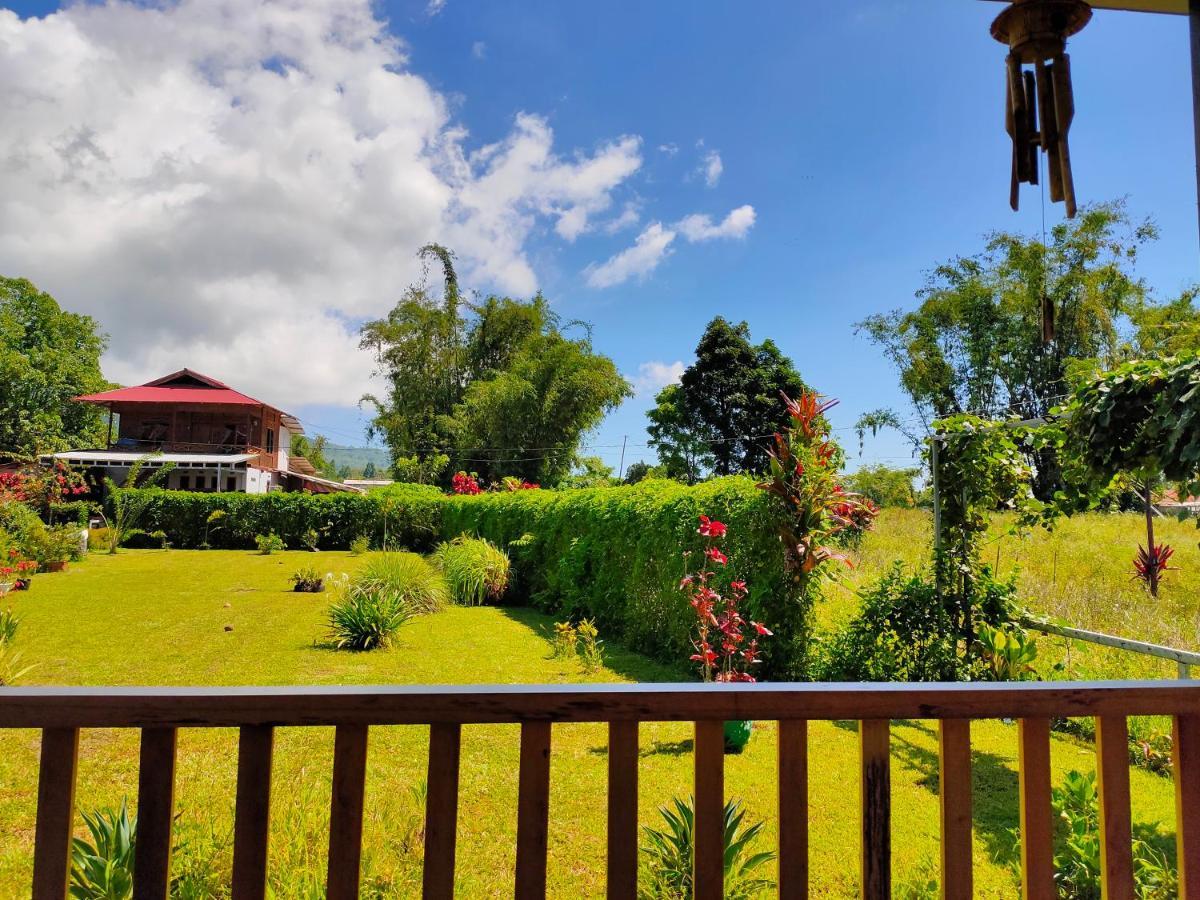 Ilasan Cottage. Tomohon Екстер'єр фото